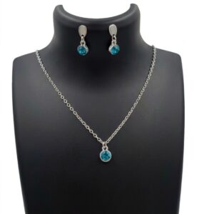 royal blue pendant necklace