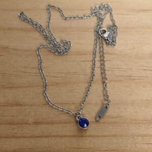 royal blue pendant necklace